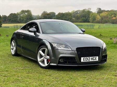 AUDI TT 1.8 TFSI S line